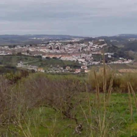 Moradia Com Vista Para O Castelo De Obidos. Holiday home *